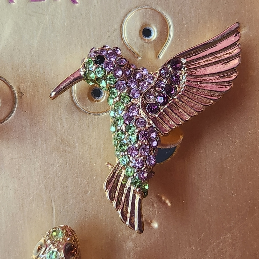 Three Animal Brooch Pins *A7 - Picture 3 of 8